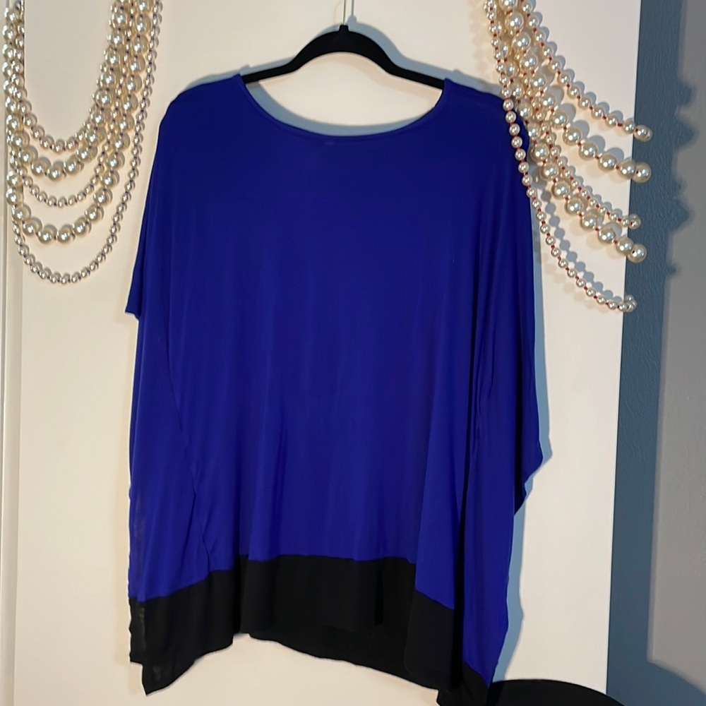 The Hanger oversized kimono style top S